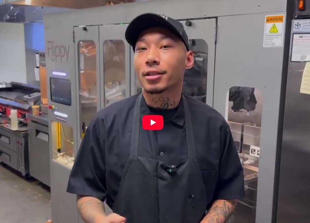Flippy in Action AI-Powered Robotic Fry Station Demo Miso Robotics